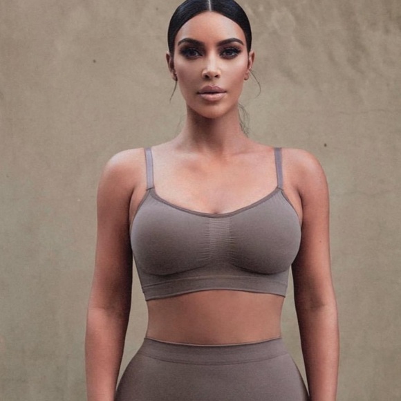 SKIMS Other - Skims Seamless Sculpt Bra Oxide Size XXS/XS Shaping Sculpting